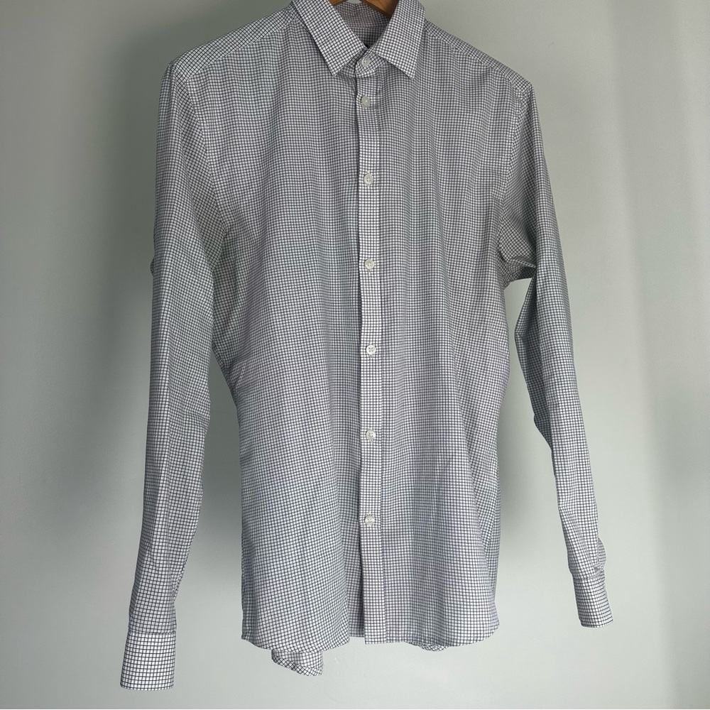 BUTTON UP LONG SLEEVE